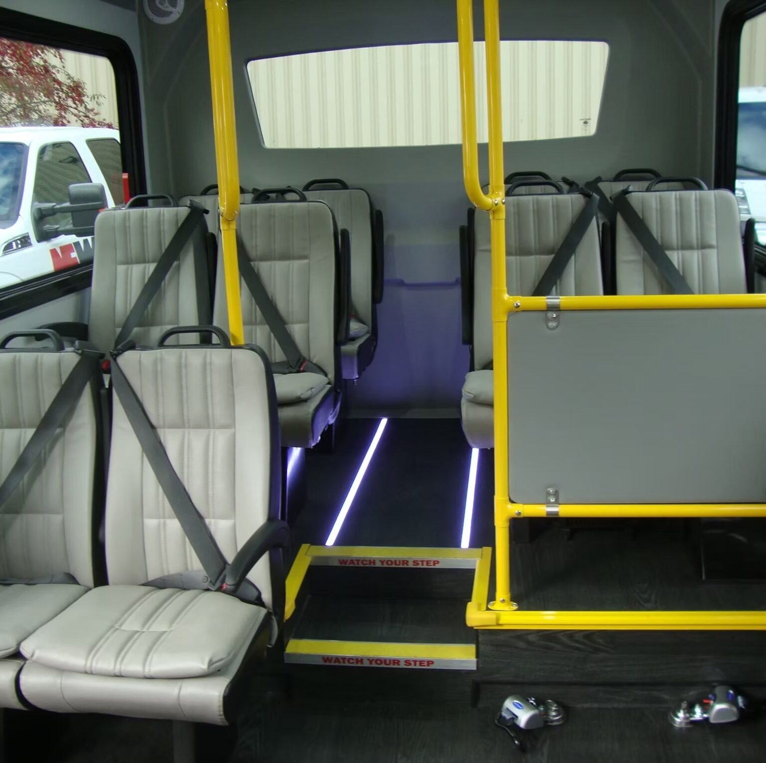 Model 1 | Frontrunner Bus