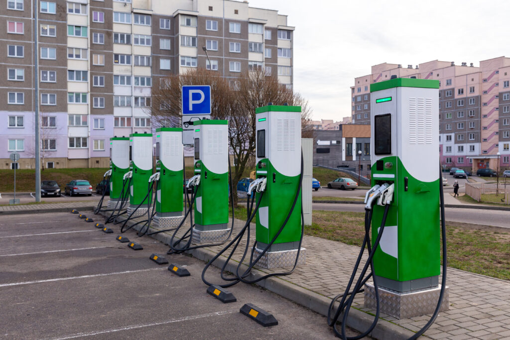 Electric fleet strategy using electric vans to improve electrification and TCO outcomes